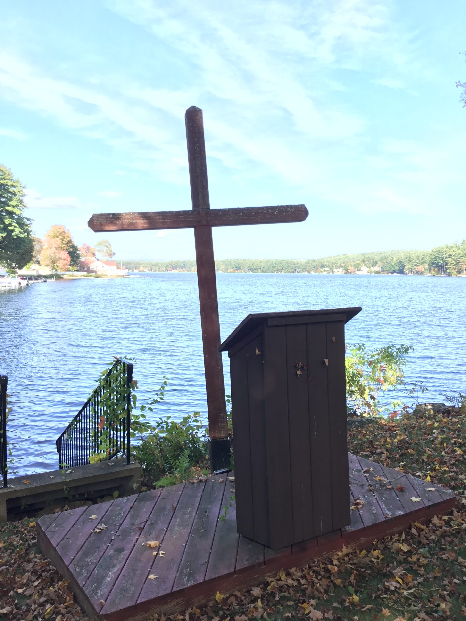 Lakeside space for summer services